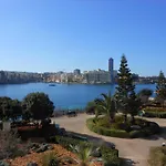 Marvellous Seafront Daire Sliema