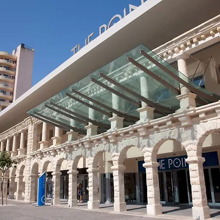 Marvellous Seafront Appartamento