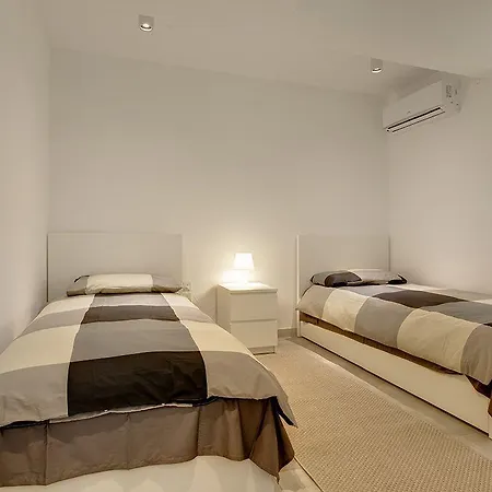 Marvellous Seafront Apartamento